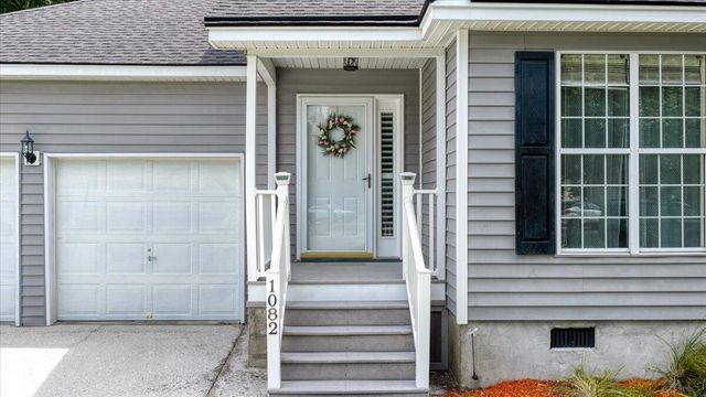 1082 Old Battery Circle, Charleston, SC 29412