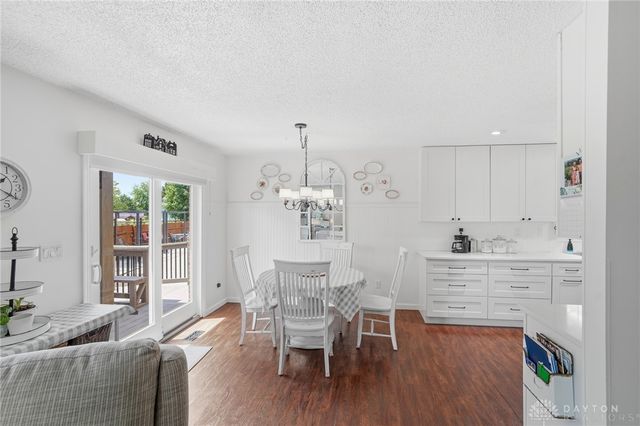 927 Golden Meadows Court, Trenton, OH 45067
