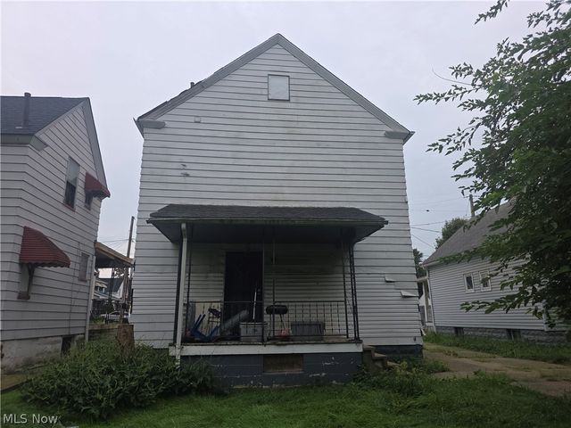 5719 Hege Avenue, Cleveland, OH 44105