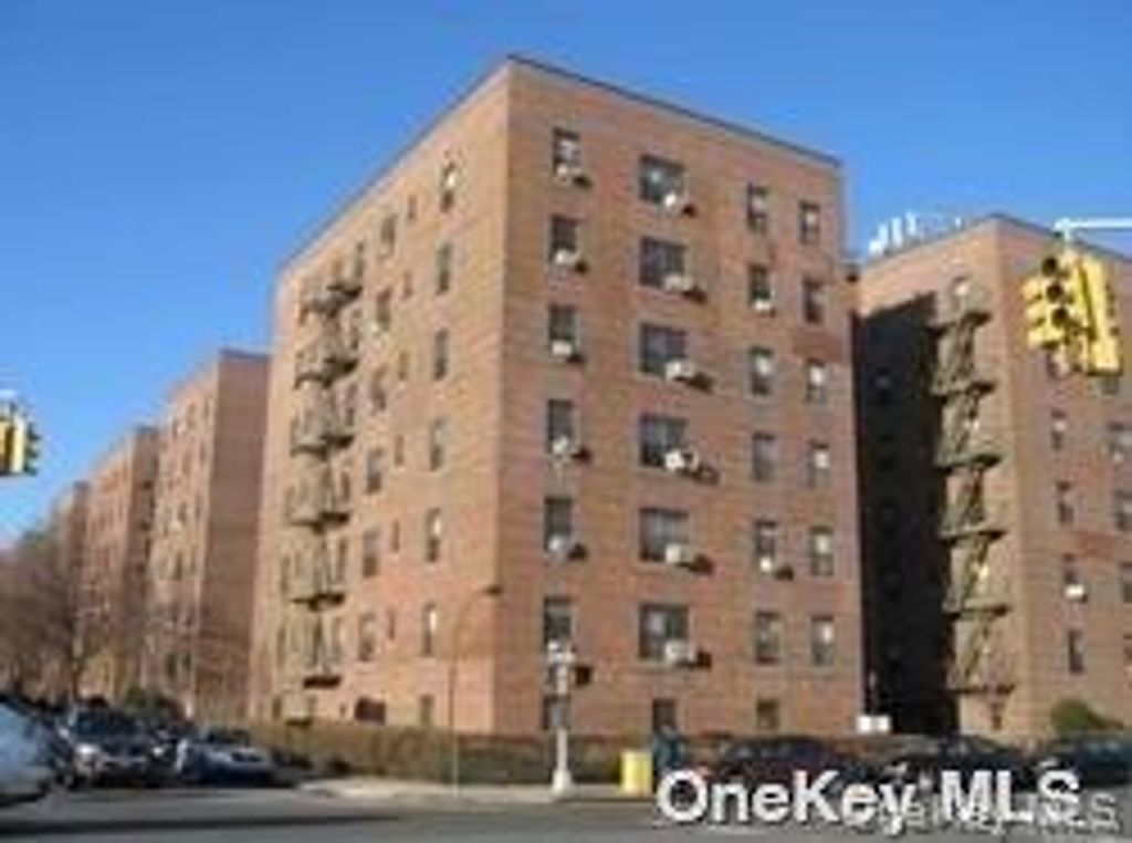 32-23 88th Street 601, East Elmhurst, NY 11369