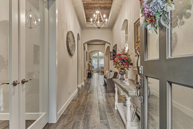 305 Pewter Sky Drive, Montgomery, TX 77316