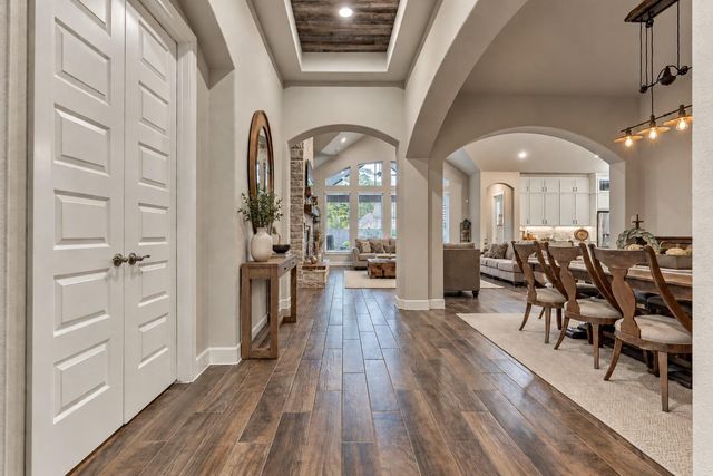 305 Pewter Sky Drive, Montgomery, TX 77316
