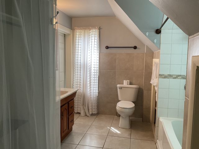 105 N Jefferson Street 2, Batavia, IL 60510
