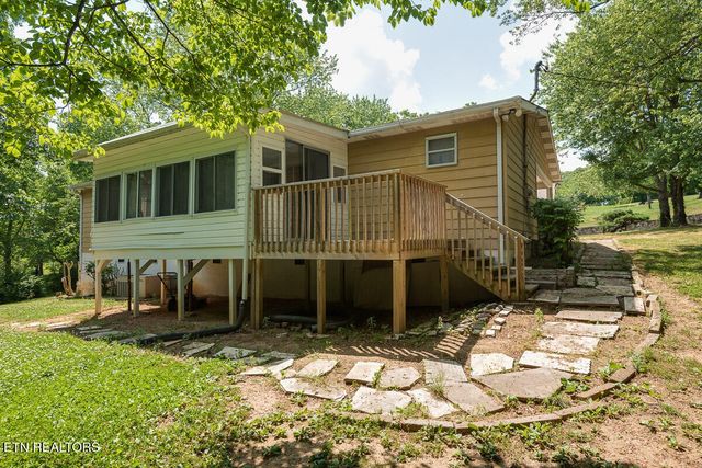 1940 Harris Rd, Knoxville, TN 37924