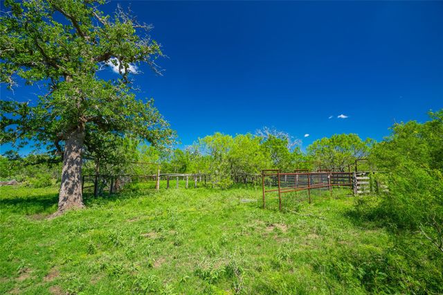 0 Sparta Field Road, Waelder, TX 78959