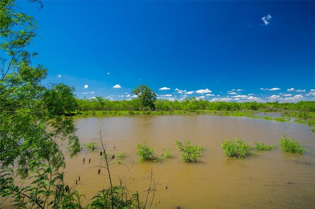 0 Sparta Field Road, Waelder, TX 78959