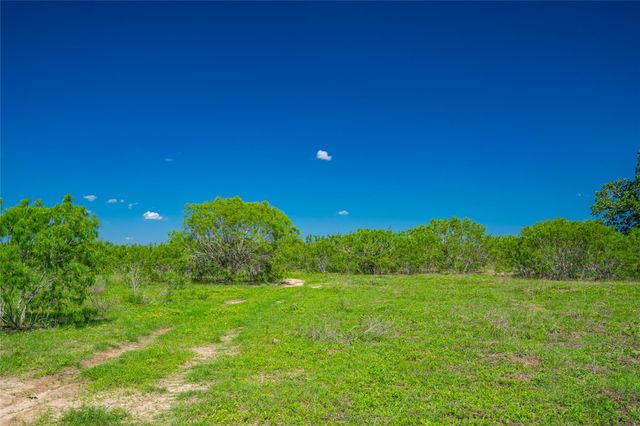 0 Sparta Field Road, Waelder, TX 78959