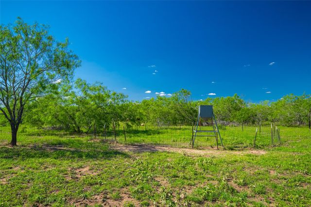 0 Sparta Field Road, Waelder, TX 78959