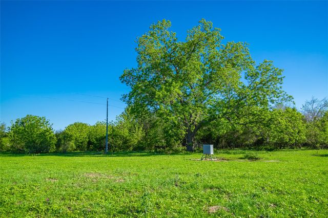 0 Sparta Field Road, Waelder, TX 78959