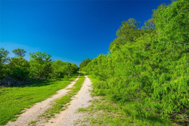 0 Sparta Field Road, Waelder, TX 78959