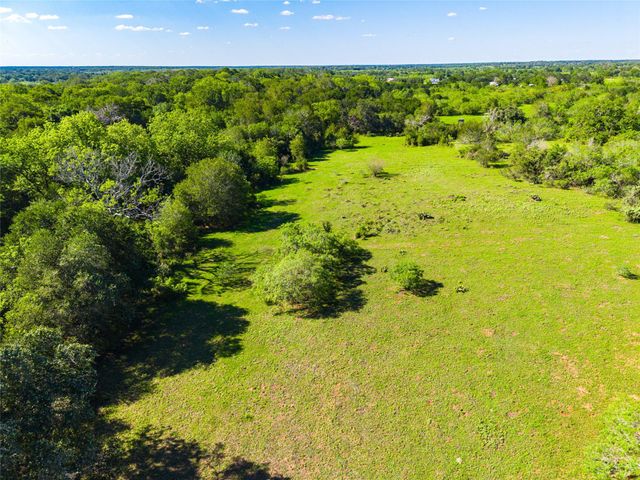 0 Sparta Field Road, Waelder, TX 78959