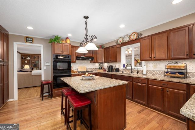 1942 Musket Court, Smoke Rise, GA 30087