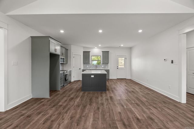 32 High Point Drive, Greenbrier, AR 72058