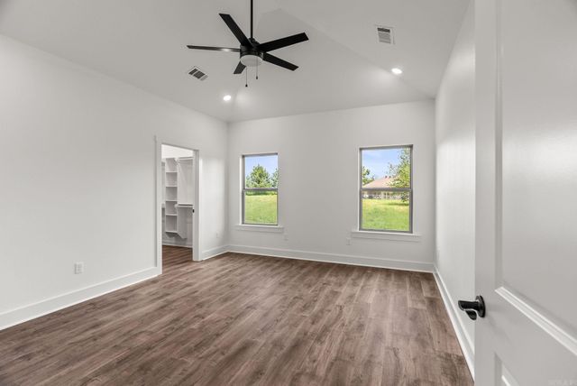 32 High Point Drive, Greenbrier, AR 72058