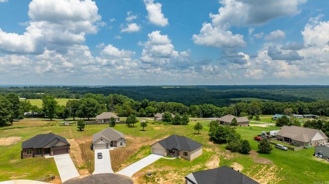 32 High Point Drive, Greenbrier, AR 72058