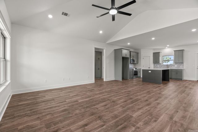 32 High Point Drive, Greenbrier, AR 72058