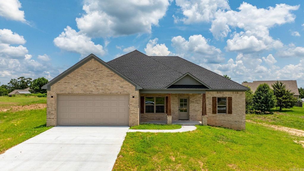32 High Point Drive, Greenbrier, AR 72058