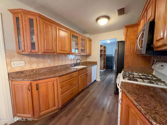 403 VERMONT Avenue, Green Cove Springs, FL 32043