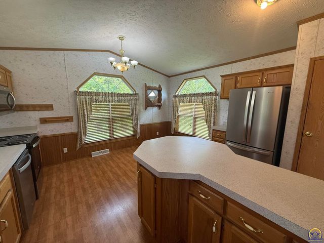 6935 SE 53rd St, Tecumseh, KS 66542