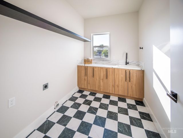 1590 N Watershed Ln, Star, ID 83669