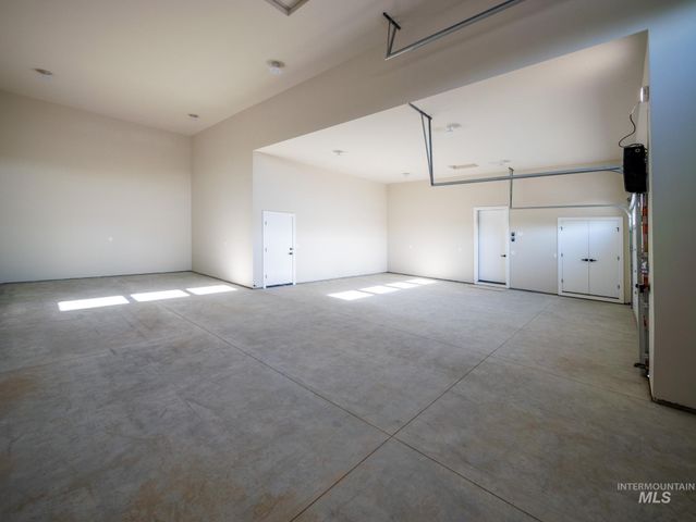 1590 N Watershed Ln, Star, ID 83669