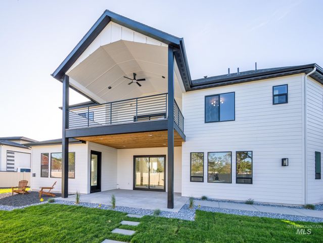 1590 N Watershed Ln, Star, ID 83669