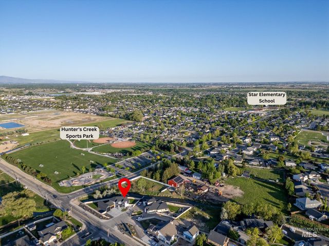 1590 N Watershed Ln, Star, ID 83669