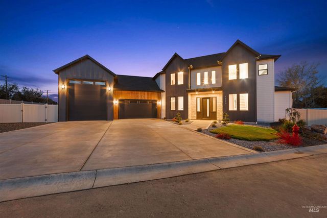 1590 N Watershed Ln, Star, ID 83669