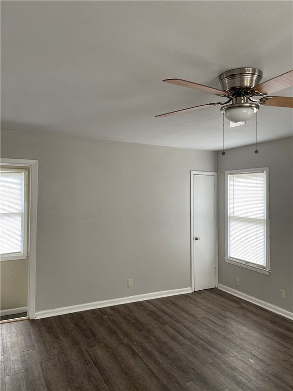 902 W Lakeside Dr, Corpus Christi, TX 78418 — photo 3