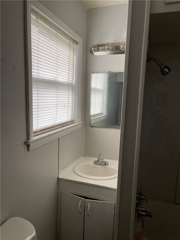 902 W Lakeside Dr, Corpus Christi, TX 78418 — photo 4