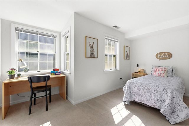 59 Union St 59R, Boston, MA 02135