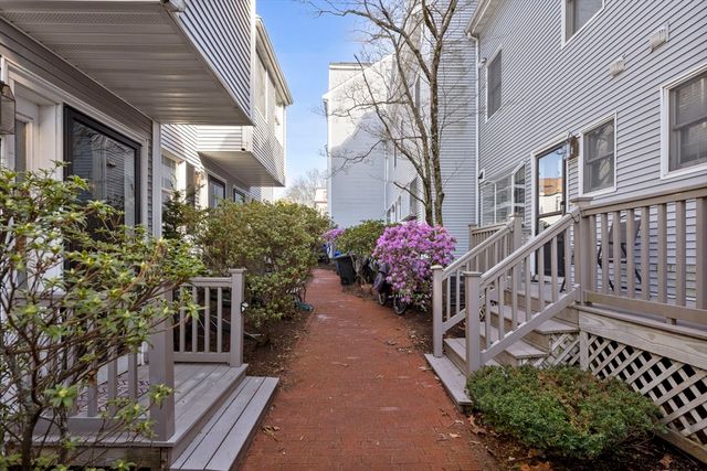 59 Union St 59R, Boston, MA 02135