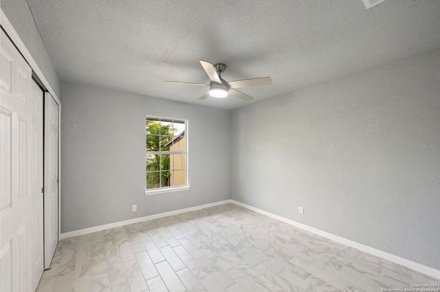 5943 Fairbrook, San Antonio, TX 78242