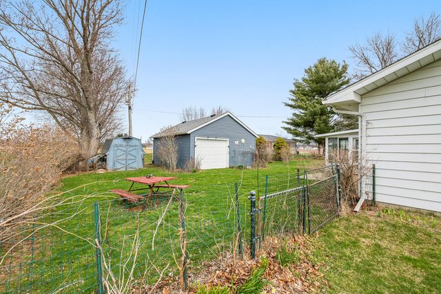 8977 E Chicago Trail, New Carlisle, IN 46552