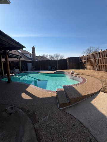 4609 Scenic Drive, Rowlett, TX 75088