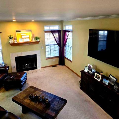 16719 S Sunset Ridge Court, Lockport, IL 60441