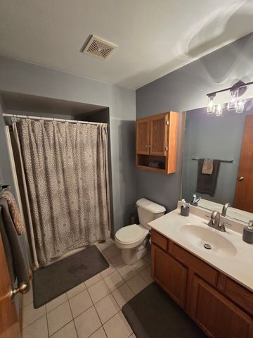 16719 S Sunset Ridge Court, Lockport, IL 60441