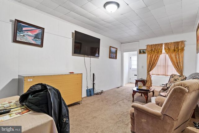 1218 BAILEY ST, Harrisburg, PA 17103