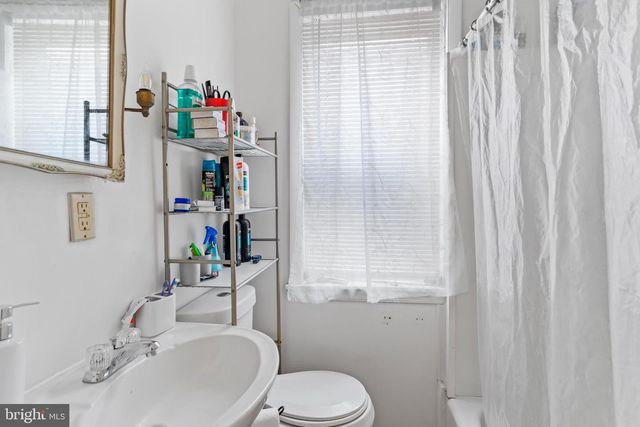 1218 BAILEY ST, Harrisburg, PA 17103