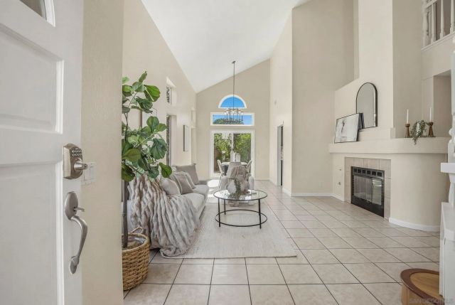 13354 Darview, San Diego, CA 92129