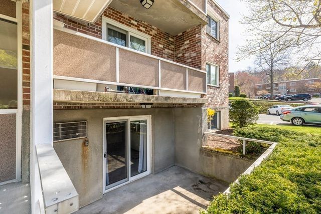 60 Lionel Ave B, Waltham, MA 02452