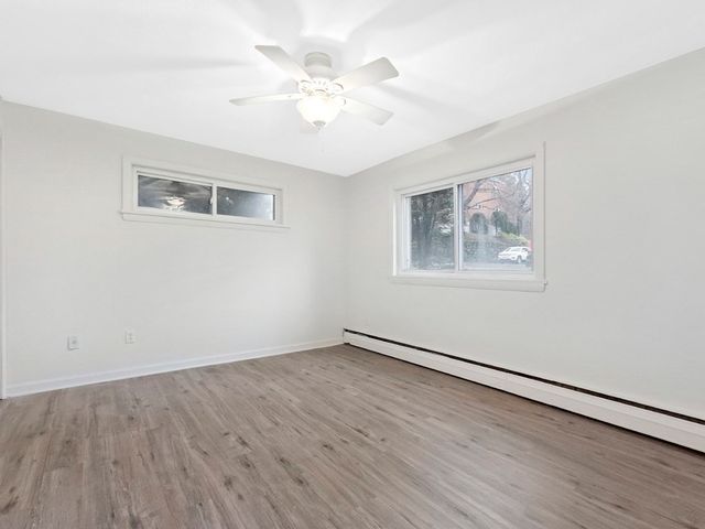 60 Lionel Ave B, Waltham, MA 02452