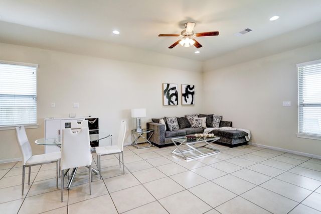 18939 Hartford Falls Lane, Richmond, TX 77407