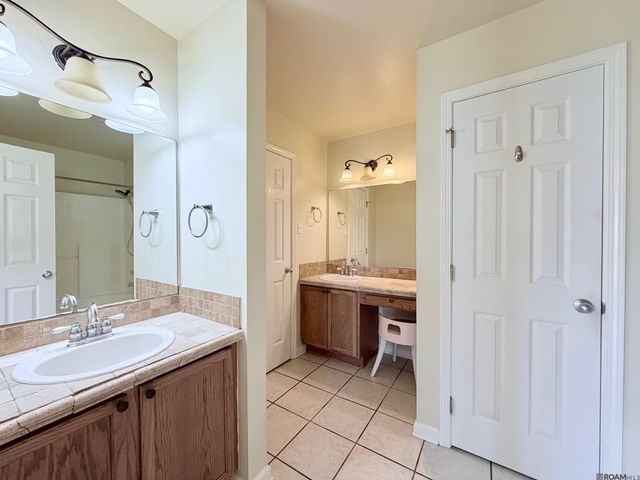 17047 Hunters Trace St W, Prairieville, LA 70769