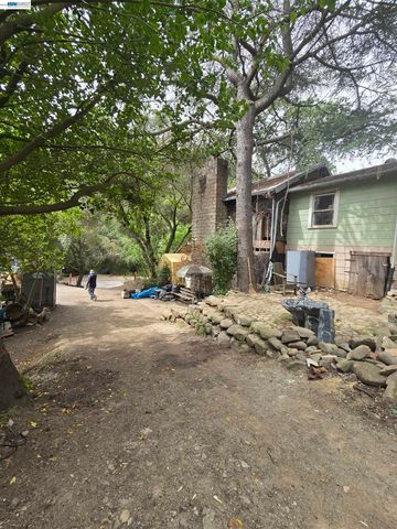 821 Kilkare Rd, Sunol, CA 94586