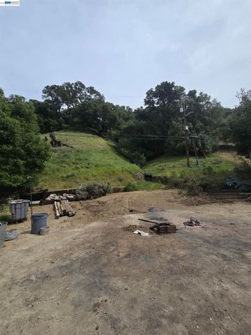 821 Kilkare Rd, Sunol, CA 94586
