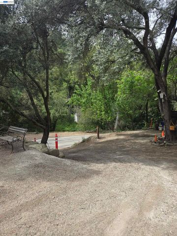 821 Kilkare Rd, Sunol, CA 94586