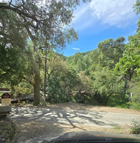 821 Kilkare Rd, Sunol, CA 94586