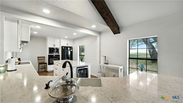 1784 Fm 538, Stockdale, TX 78160