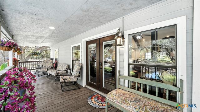 1784 Fm 538, Stockdale, TX 78160